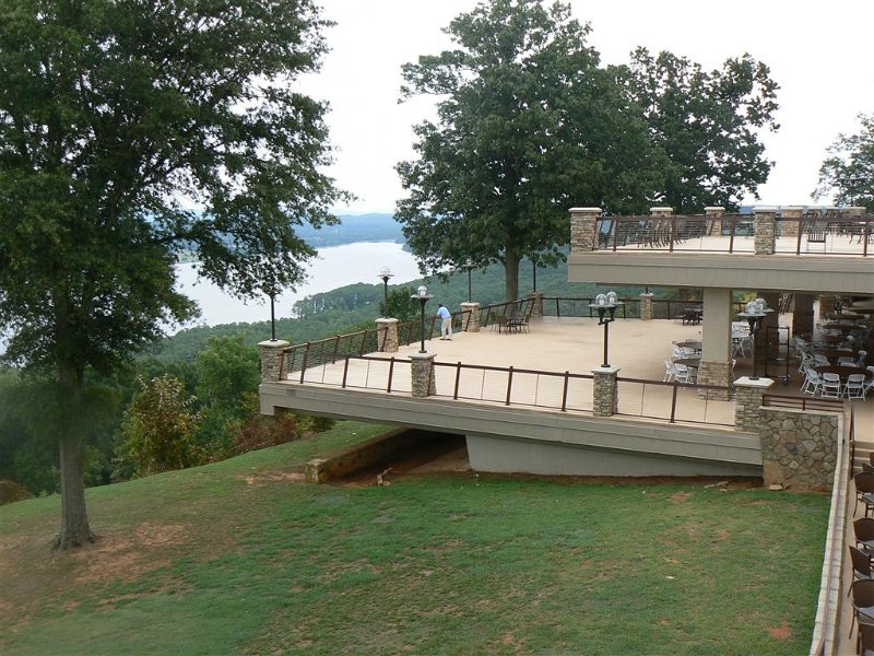 106-view from over the pool.JPG